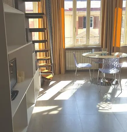 Apartment Chiatamone 23 Naples